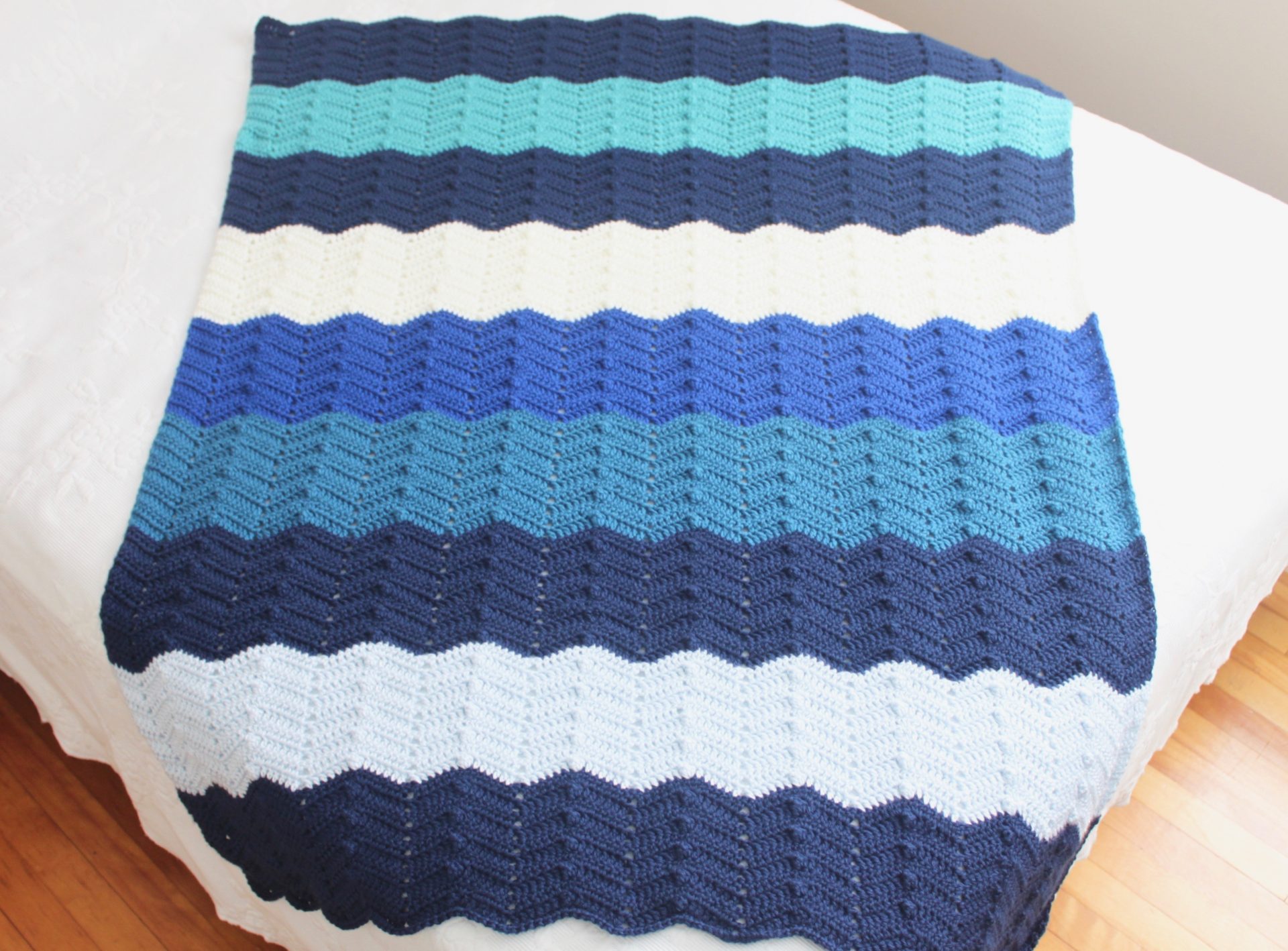 Ripple waves top crochet blanket